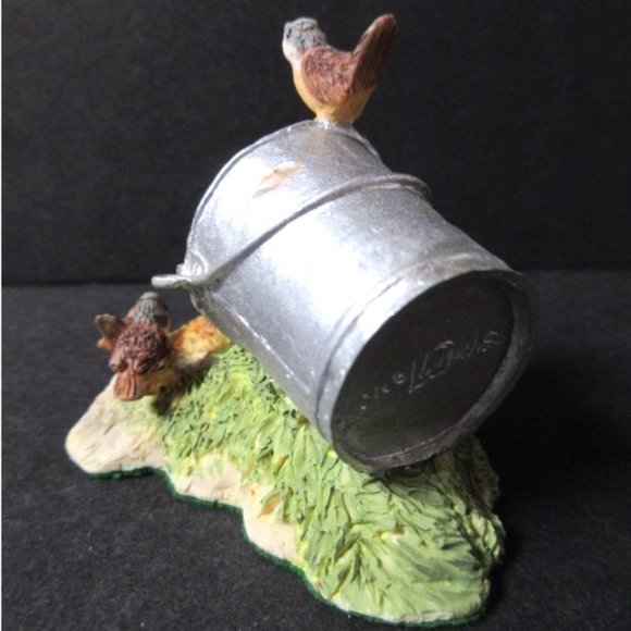 Lowell Davis figurine "Luke 12:6' stands 2-1/2" tall and was issued in 1993 - Picture 2 of 5